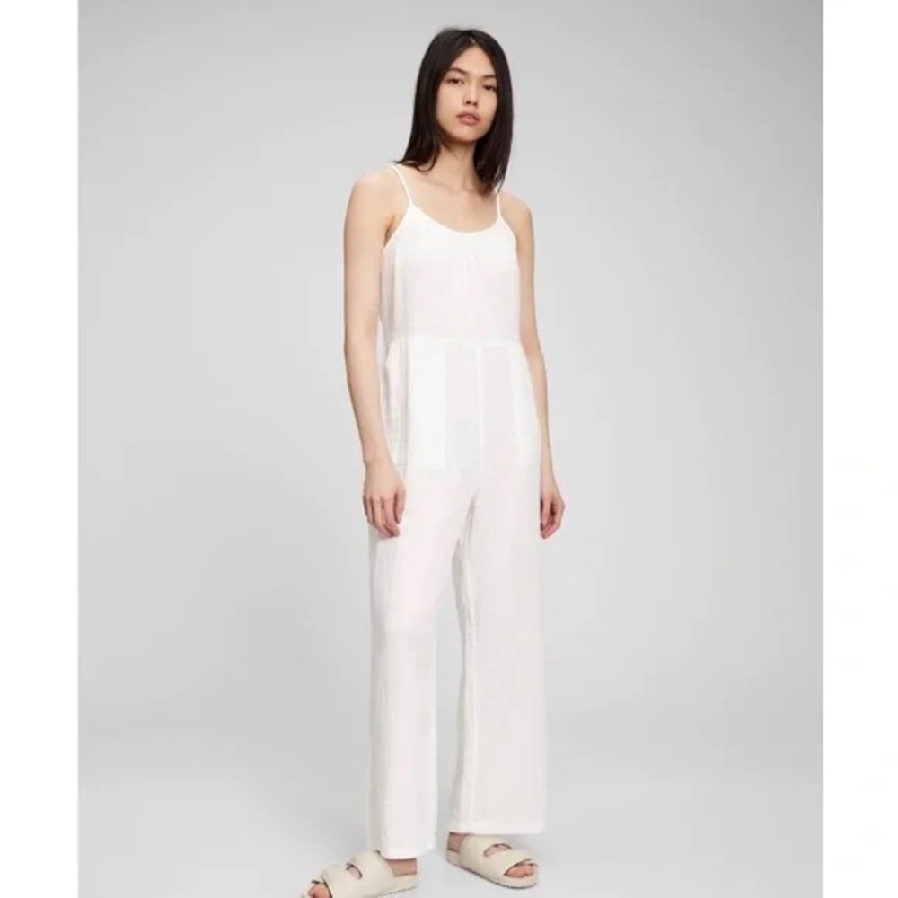 NWT GAP White Crinkle Gauze lightweight Jumpsuit